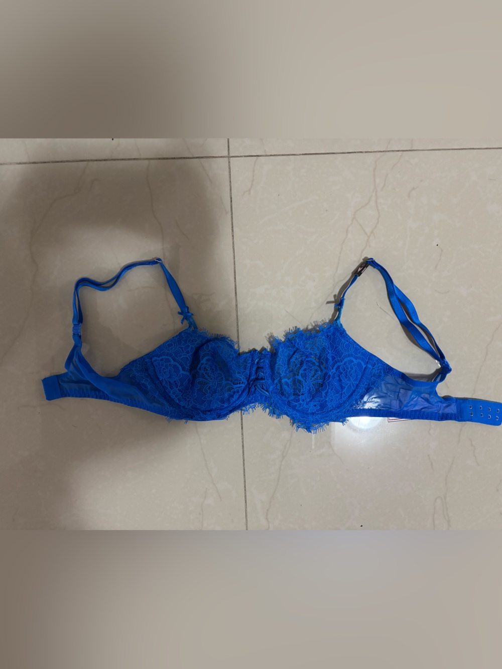 Victoria's Secret Electric Blue Lace Underwire Bra